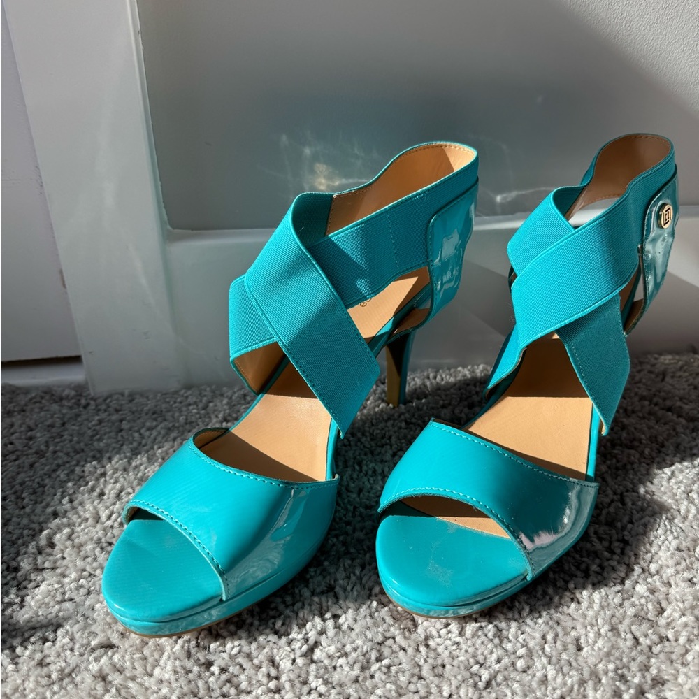 Turquoise Liz Claiborne High Heels